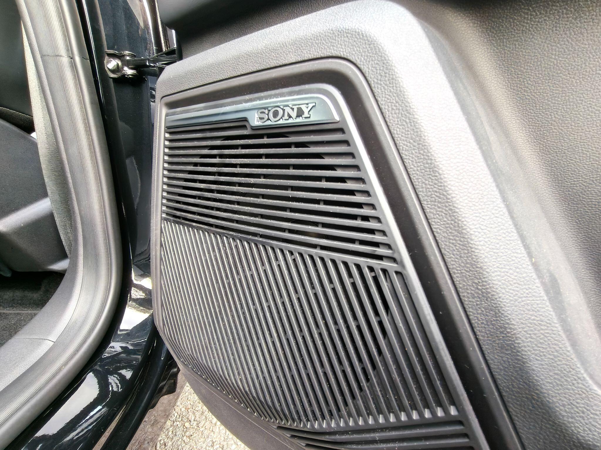 Large vehicle image